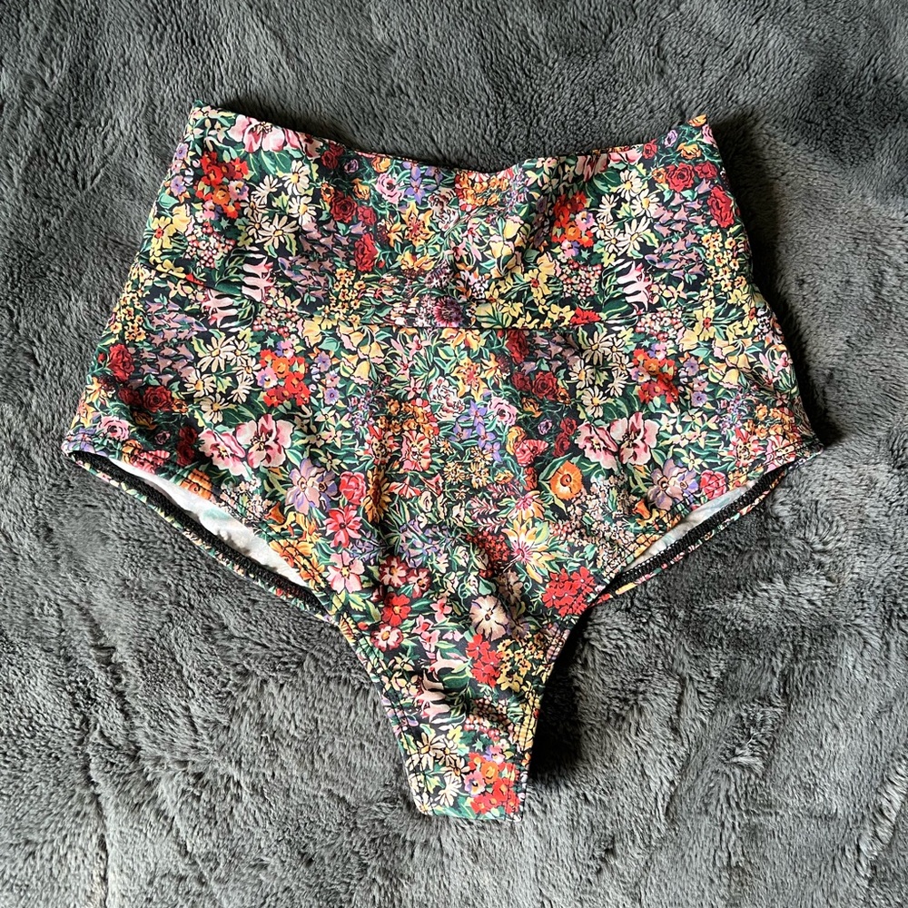 Montce Red Pink Green Black Purple Mara Floral High Waisted Bikini Bottom M